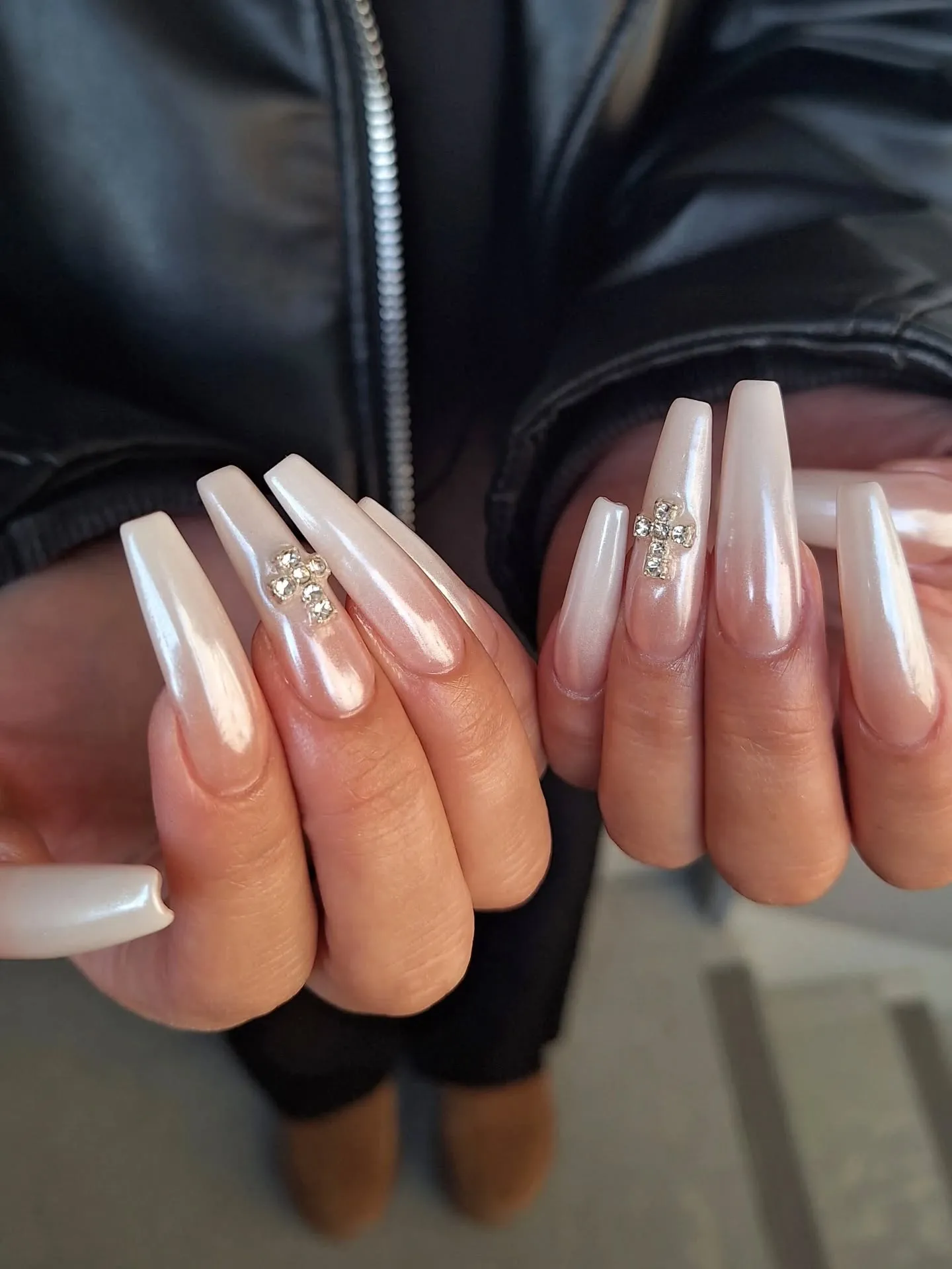 _𝑼𝑳𝑺𝑻𝑬𝑳𝑳𝑨 𝑵𝑨𝑰𝑳 𝑺𝑻𝑼𝑫𝑰𝑶  𝒃𝒚 𝒂𝒌𝒂𝒏...